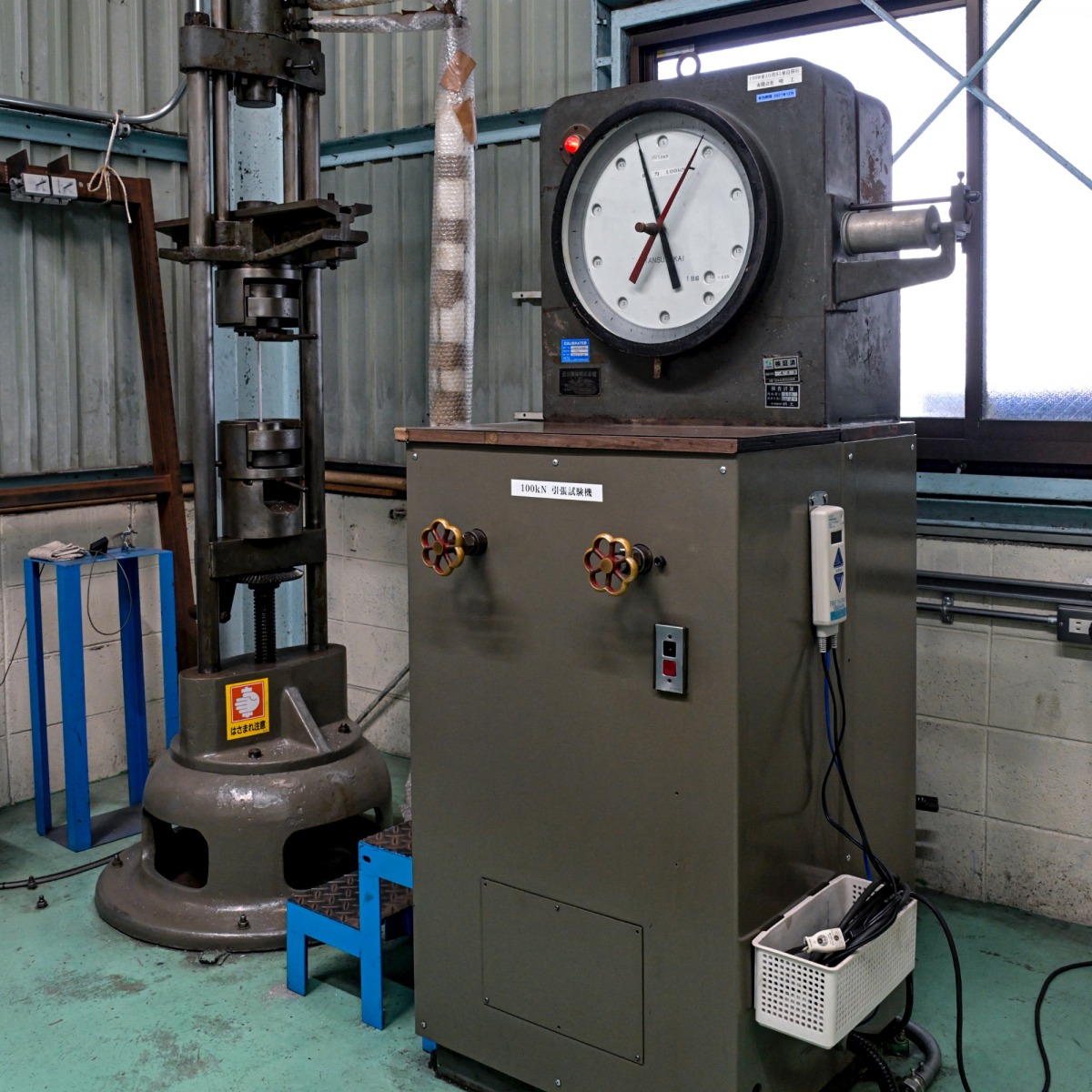 100kN tensile tester